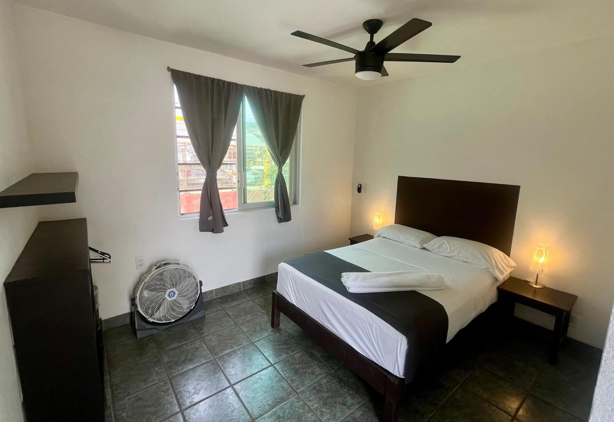 Hotel Aqualuna Cyclops Brisas de Zicatela 外观 照片