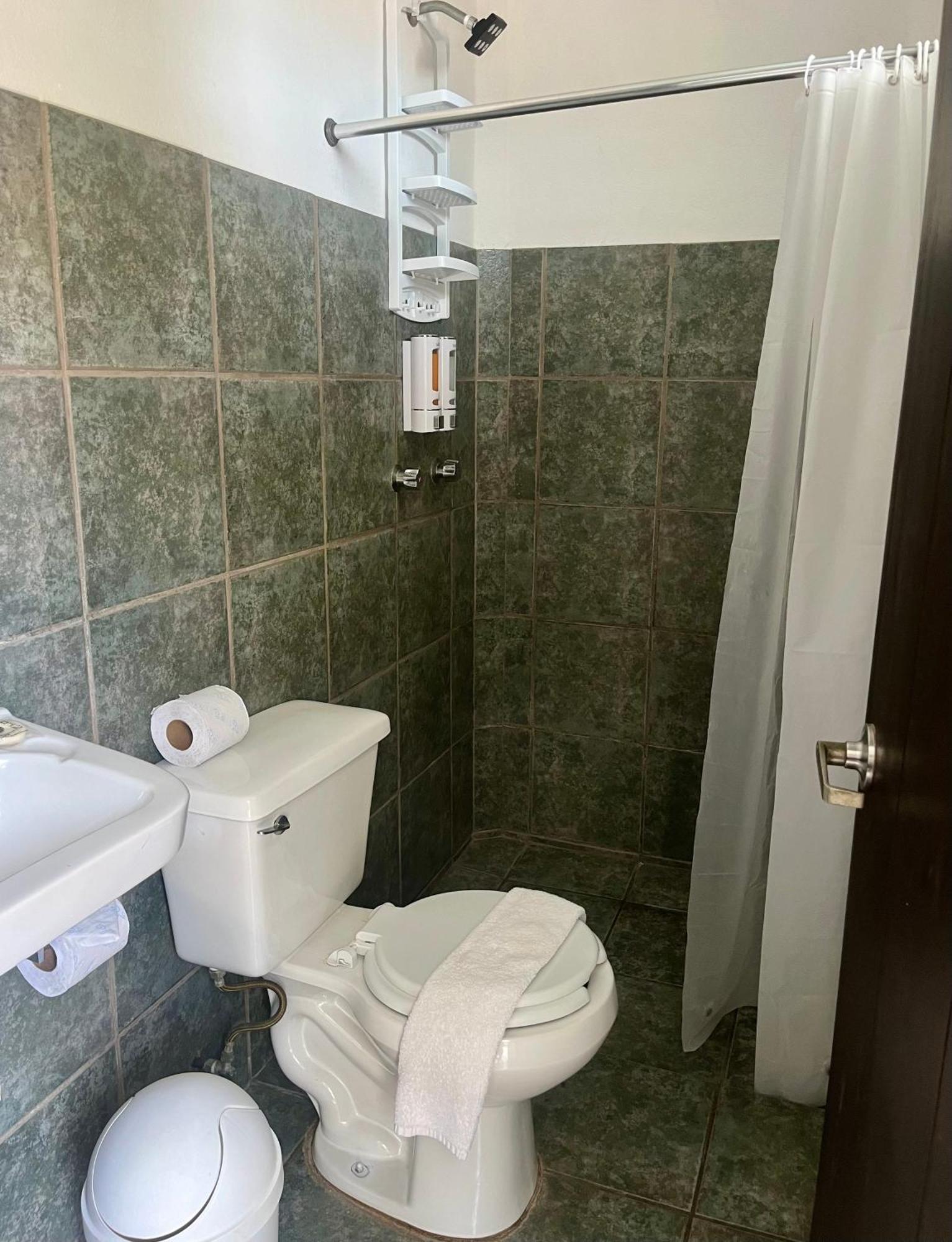 Hotel Aqualuna Cyclops Brisas de Zicatela 外观 照片